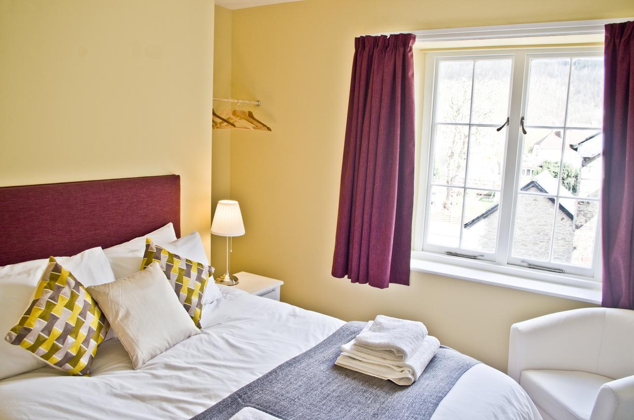 Bed and Breakfast The Red Lion Knighton  Exteriér fotografie